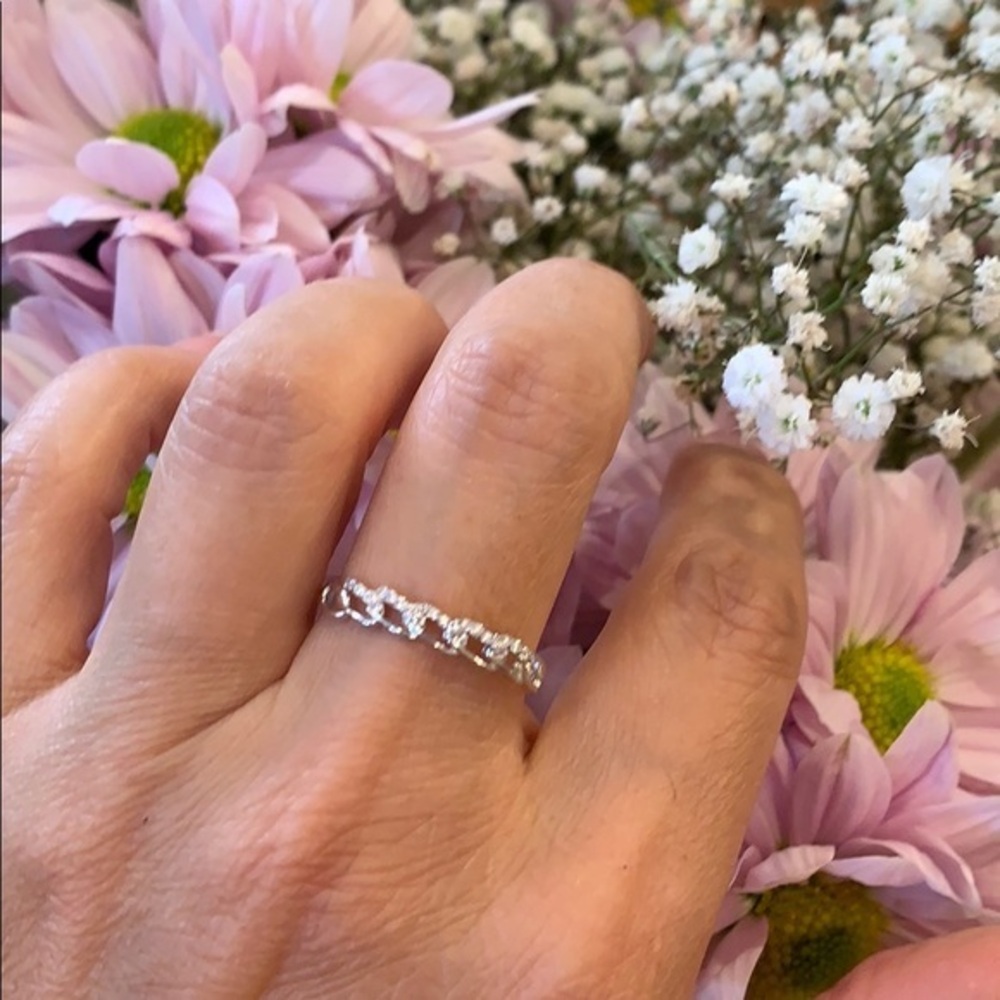 We 925 Sterling Silver Chain Ring Band size 10